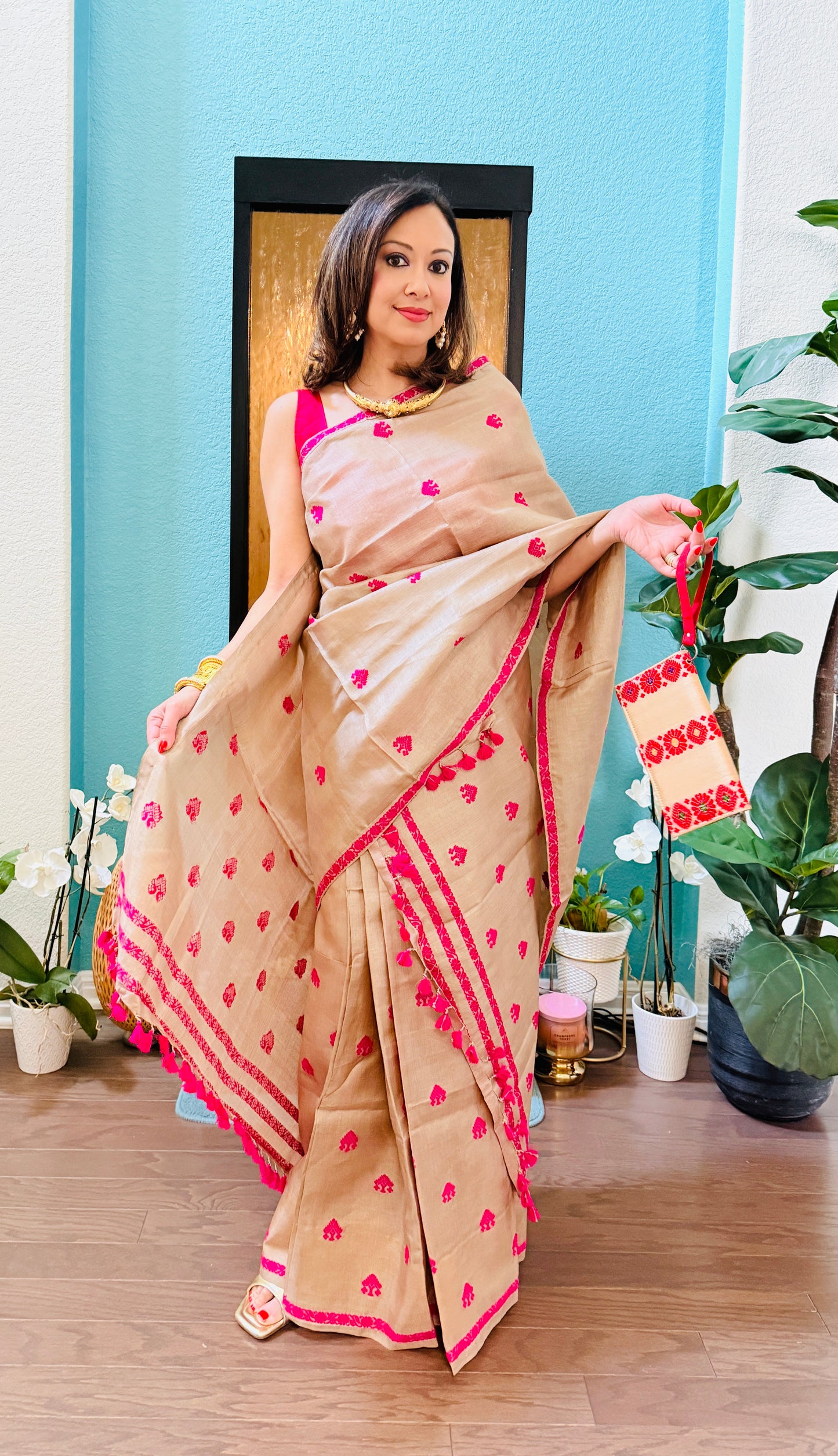 Handmade Assam Tussar Silk Mekhela Sador with Pink Motifs