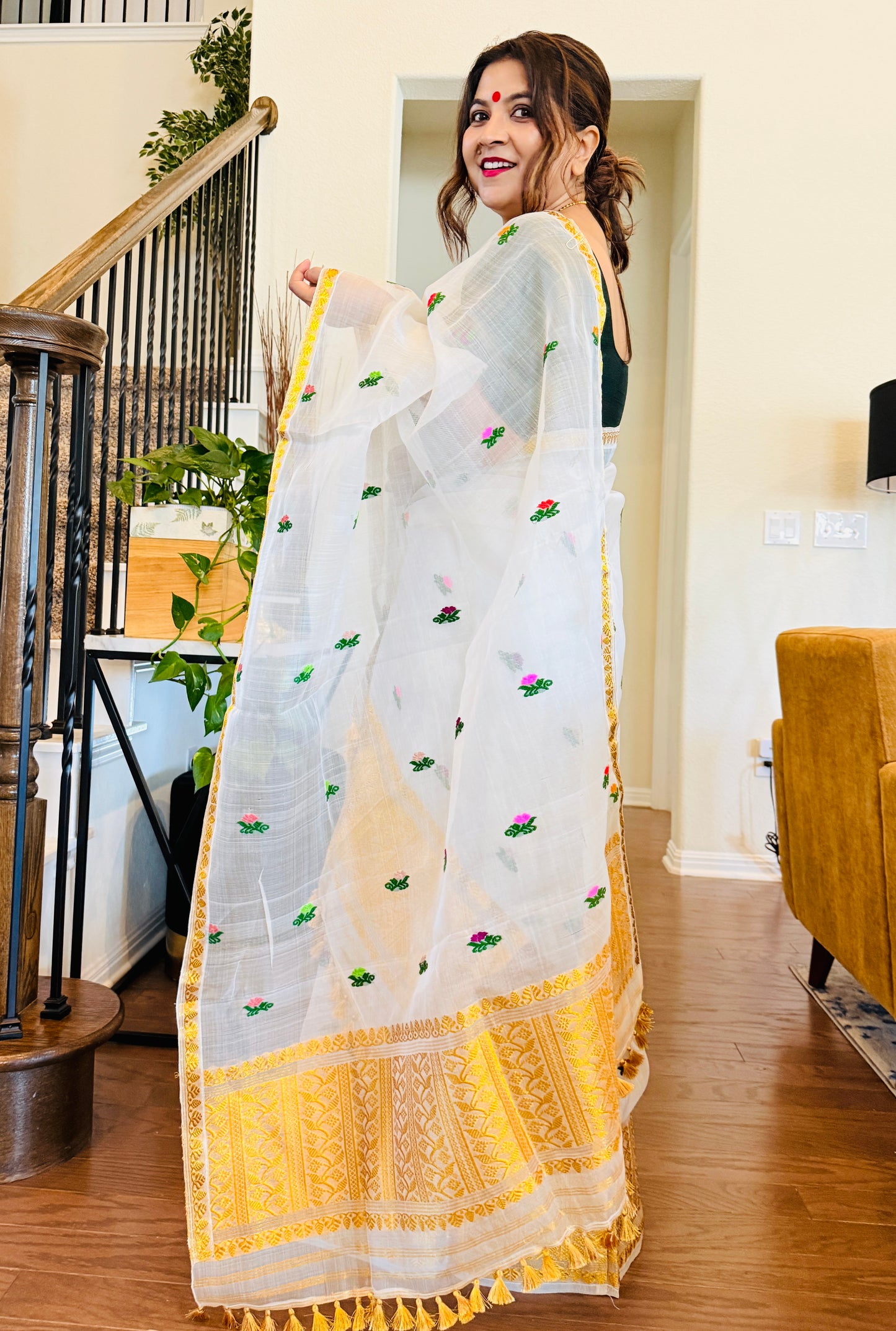 Handmade Assam Raw silk (Kesa Paat) Mekhela Chador Set